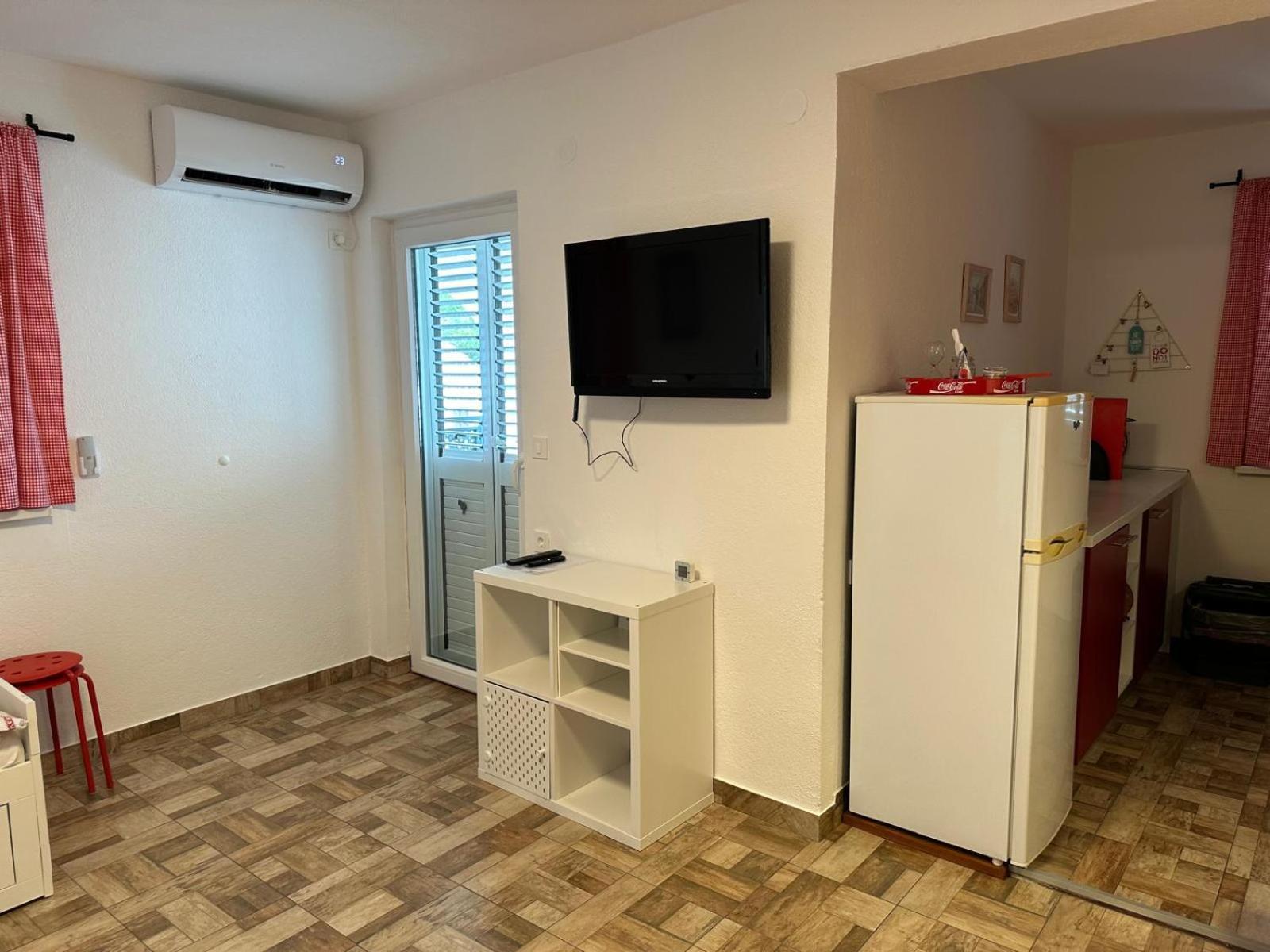 Apartments "Laci" Krk Town Exterior foto